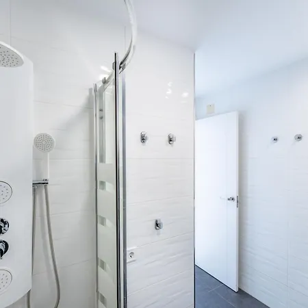 Vb Beachfront The Pearl 2bdr Διαμέρισμα