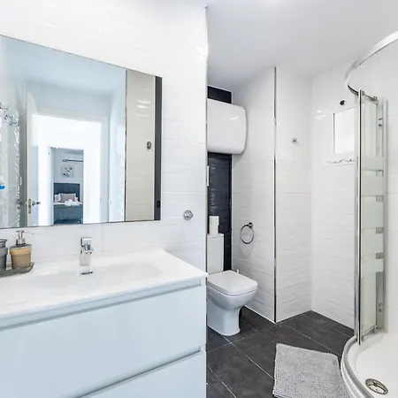 Vb Beachfront The Pearl 2bdr Lejlighed