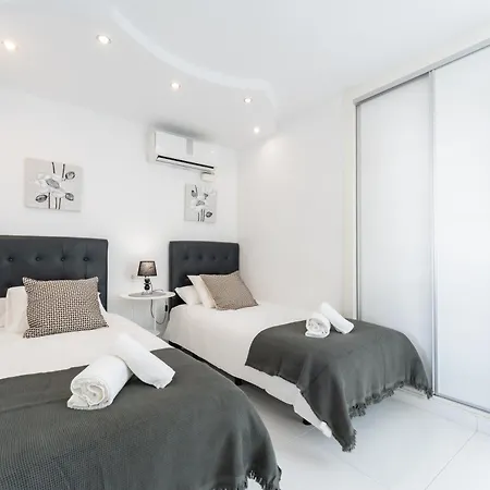 Vb Beachfront The Pearl 2bdr